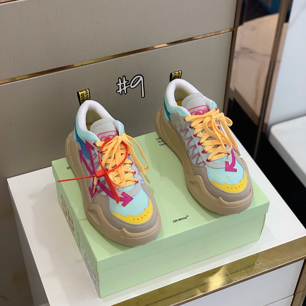 Off-White To Fly Feets image 4