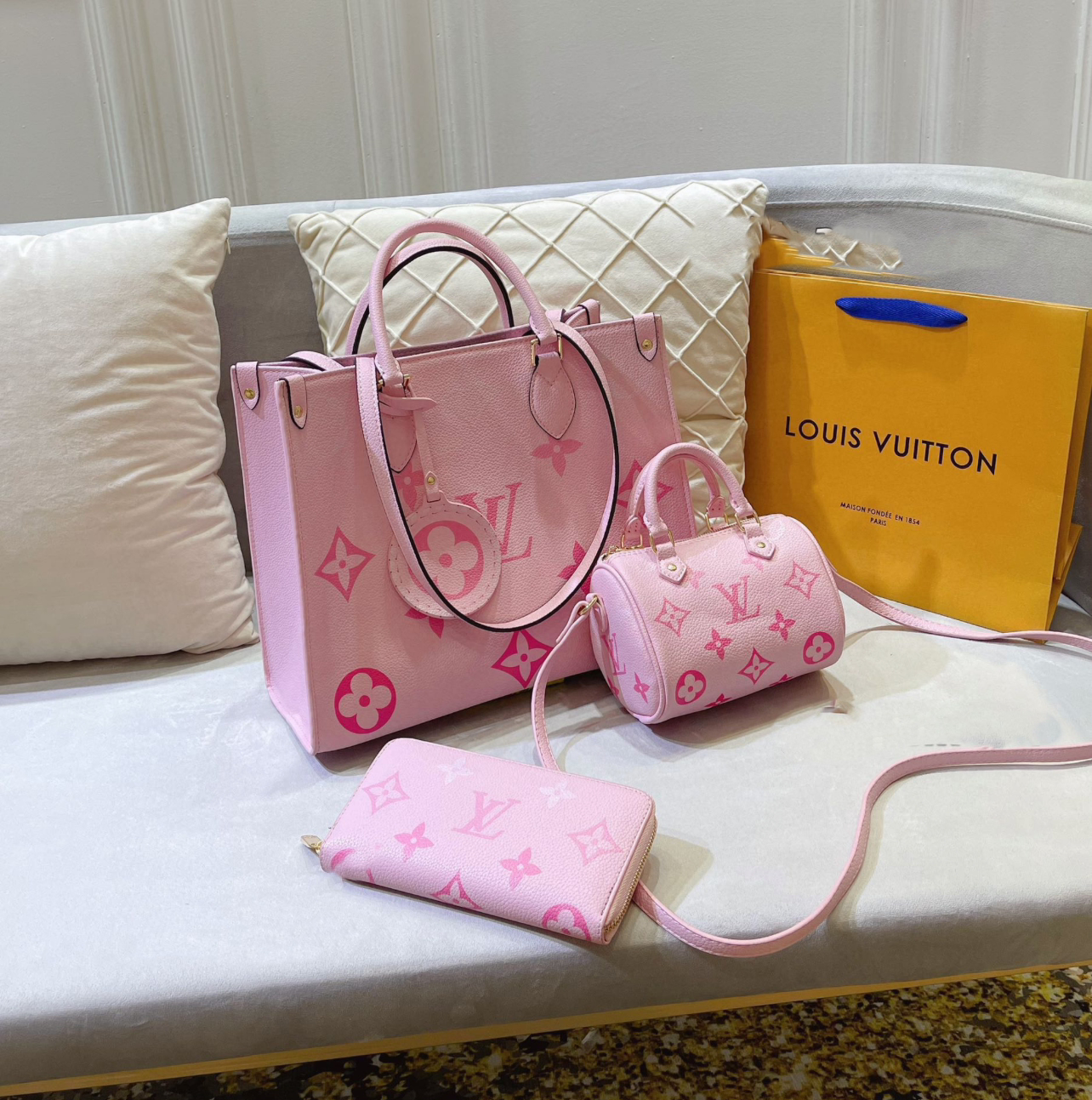LV Pinky Set image 0