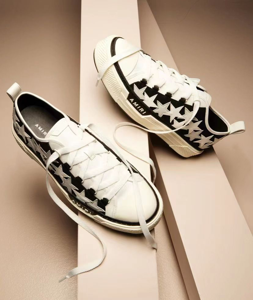 Stars Count Low Top Sneakers image 0