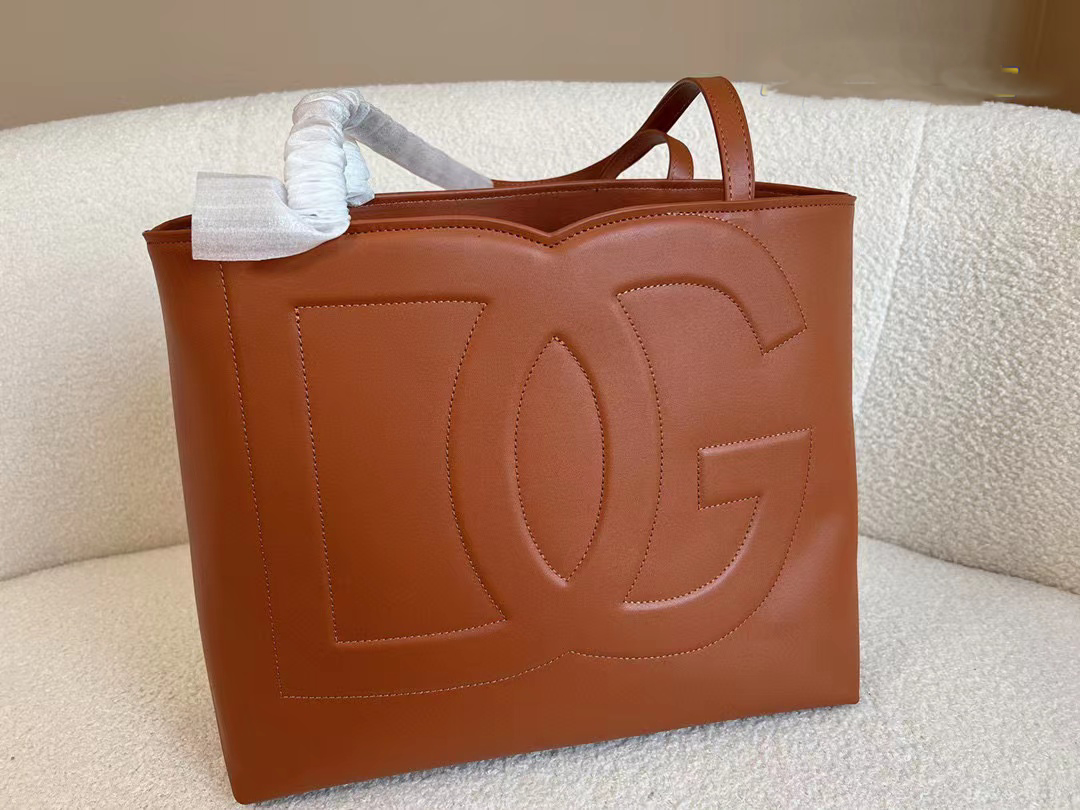 D&G Tote image 3
