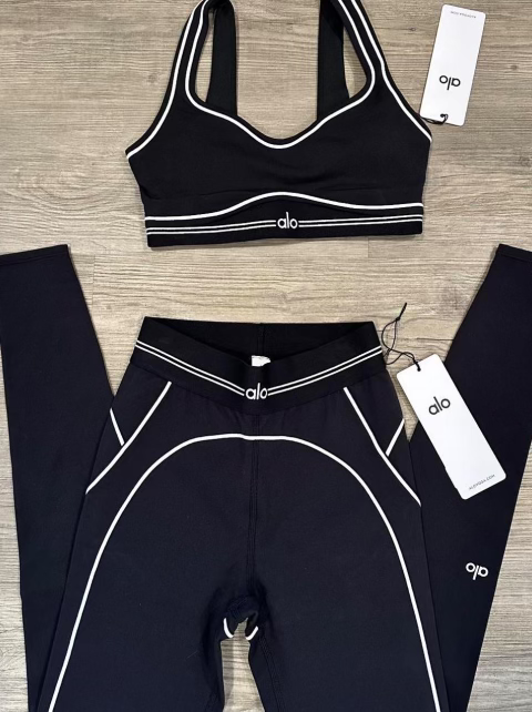 Alo 2 Piece Set image 0