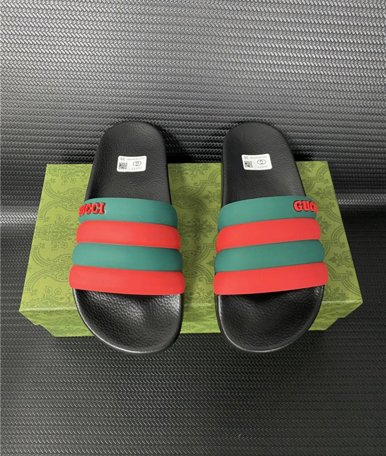 Double GG Slides image 0