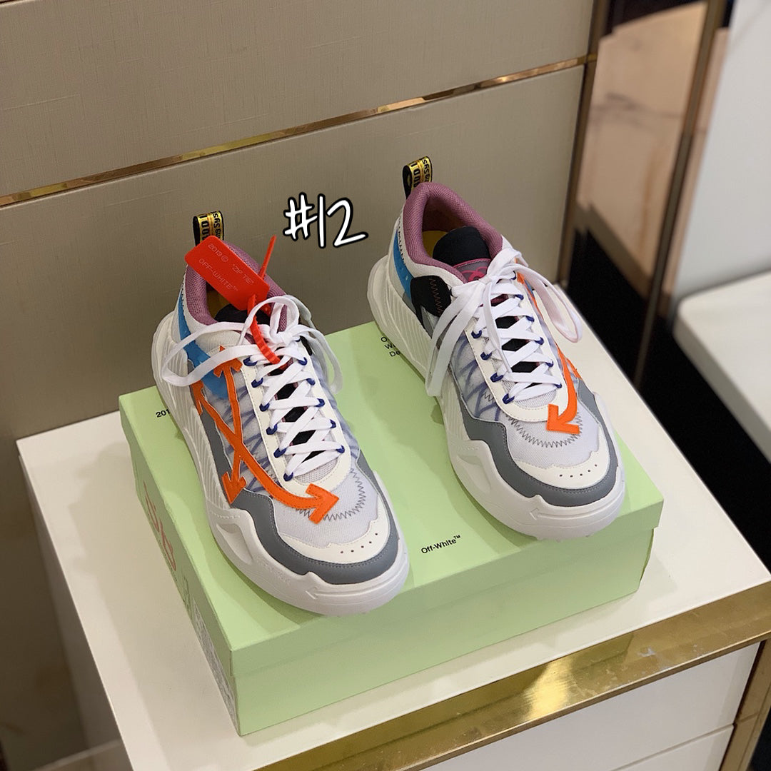 Off-White To Fly Feets image 1