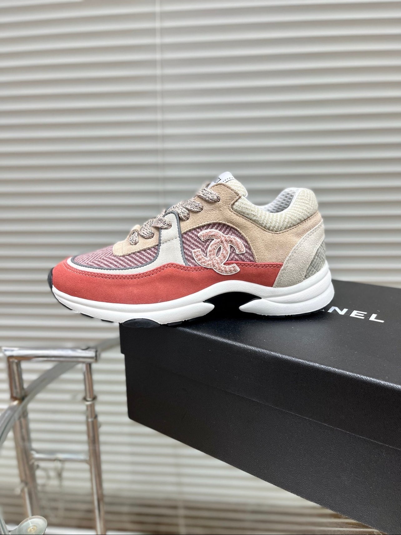 Nellys  Sneakers image 2