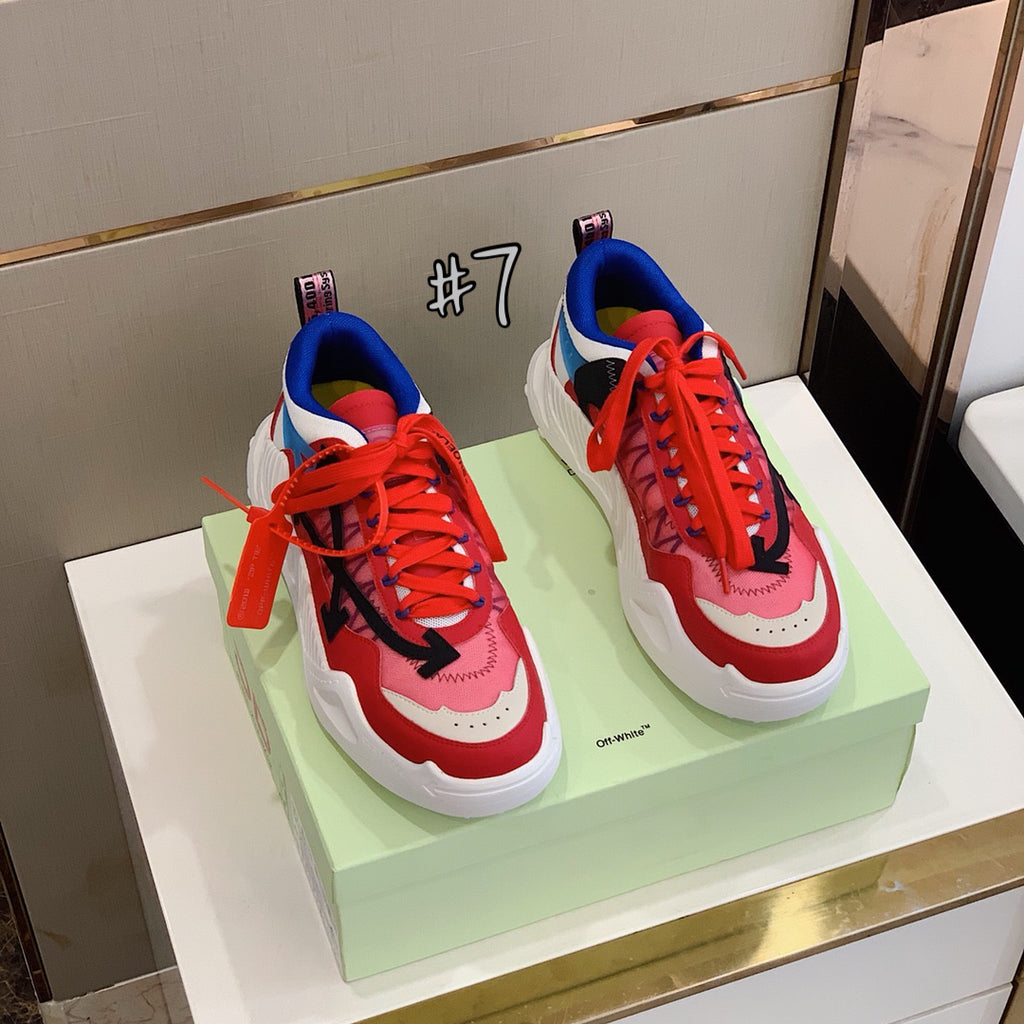 Off-White To Fly Feets image 5