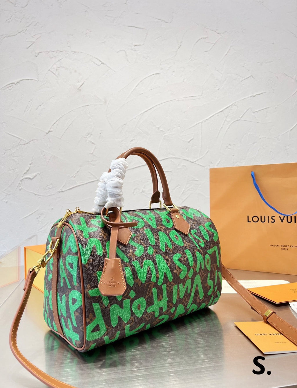 LV Graffiti Bags image 2