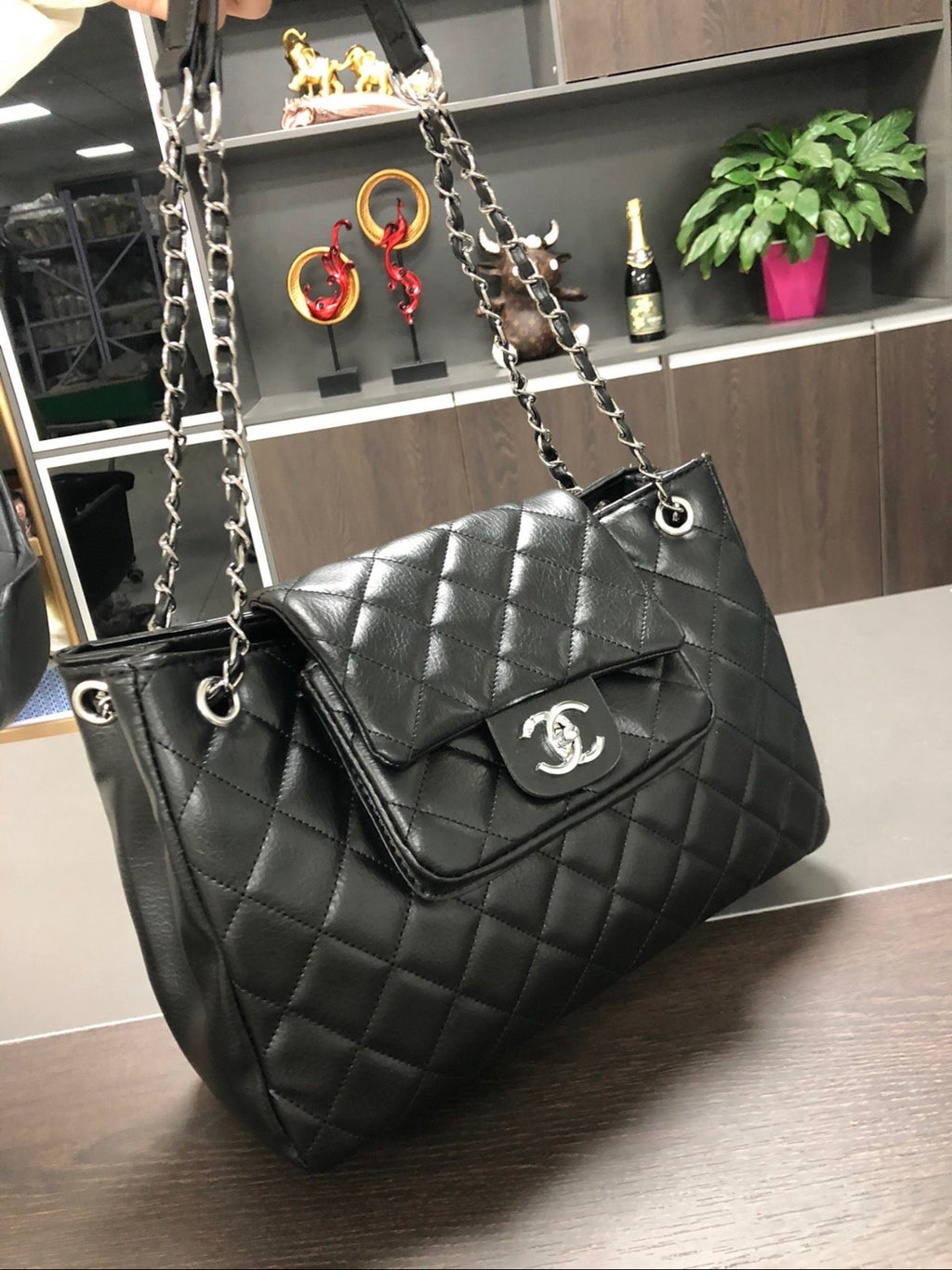 CC Flap Bag image 1