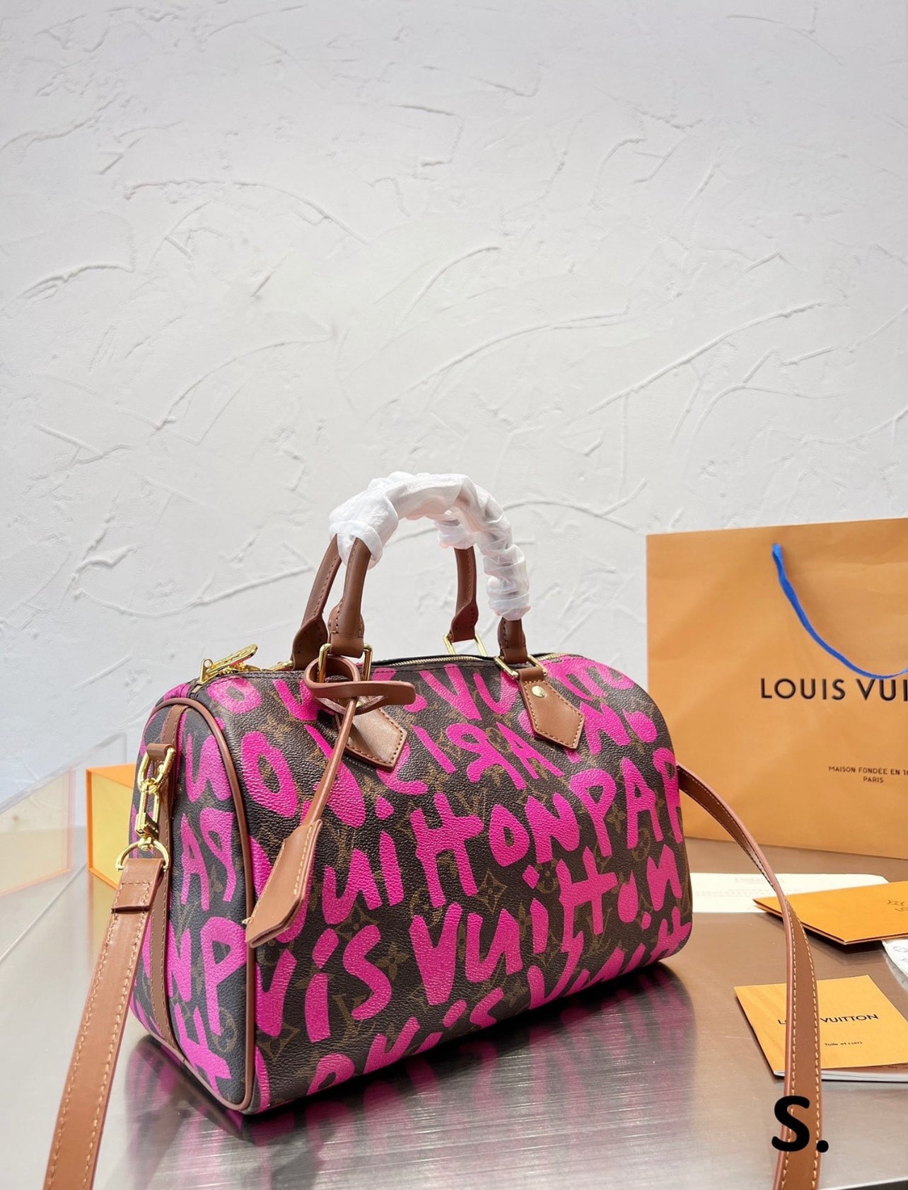 LV Graffiti Bags image 1