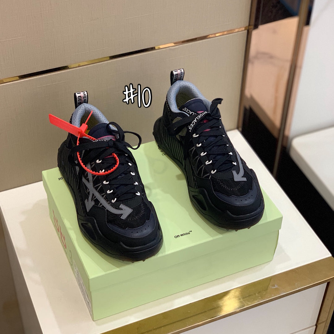 Off-White To Fly Feets image 3